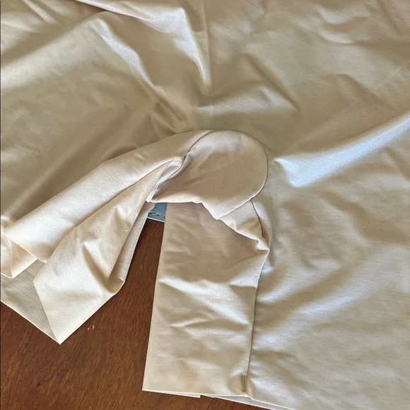 SPANX Women's Cream shapewear - Picture 3 of 3